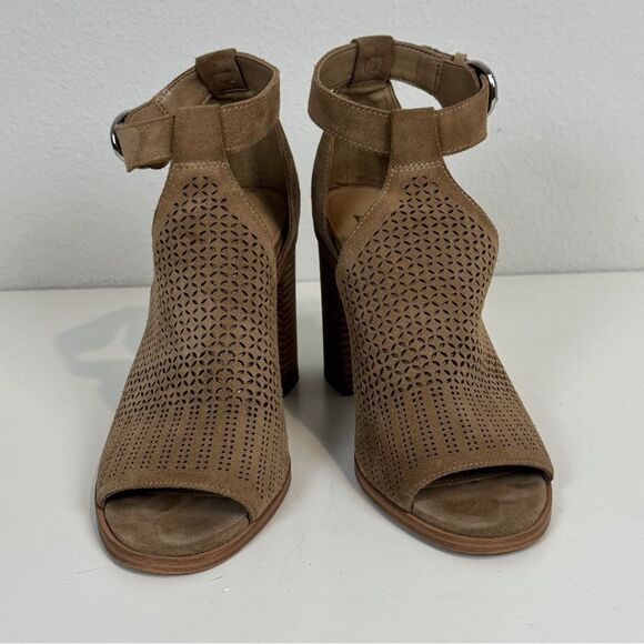 Marc Fisher Vixen Suede Cutout Block Heel Sandals 10 - Picture 2 of 8